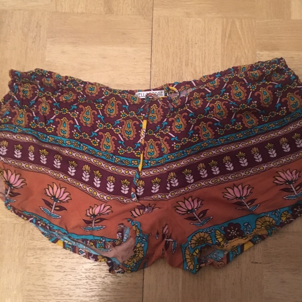 Novella royale patterned shorts
